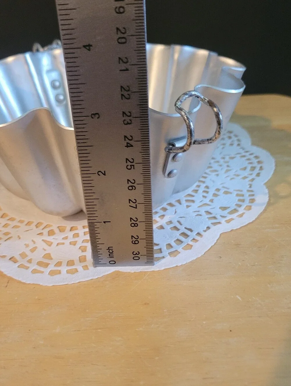 Set of 8 Various Sizes Aluminum Fluted Molds Brioche Tartlets CakeThree sizes